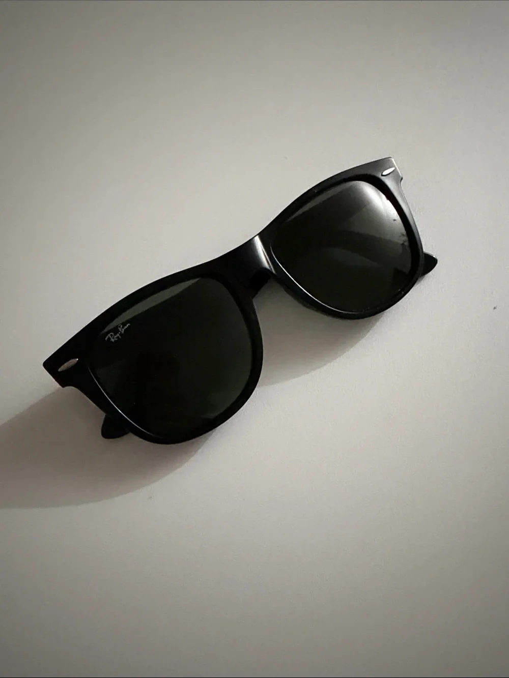 Ray-Ban RB2140 Black Sunglasses with Black Case 54-18-140